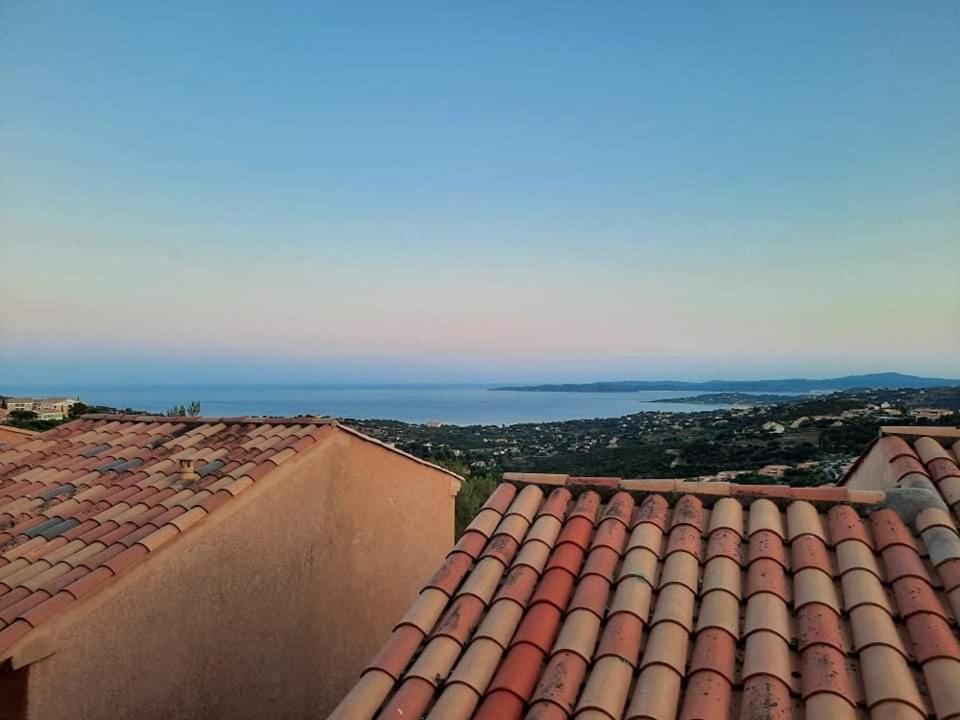 Tres Bel Appartement T3 Avec Splendide Vue Mer เลอิสซ็องเบรอ ภายนอก รูปภาพ